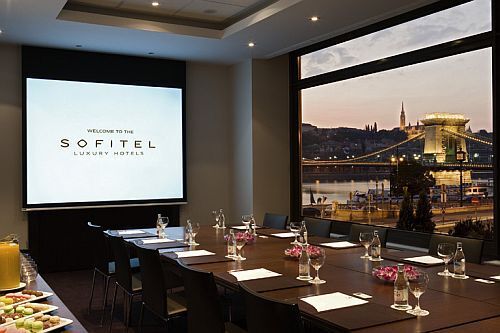 Luxe accommodatie in Boedapest - Bellevue-kamer met prachtig panoramauitzicht in het 5-sterren Hotel Sofitel Chain Bridge