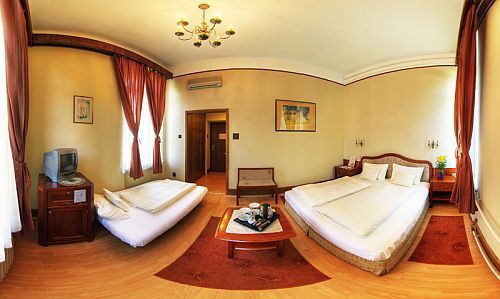 Hotel Omnibusz Boedapest -driesterren accommodatie in Boedapest, Hongarije - vrije kamer met internetverbinding in het stille, romantische hotel