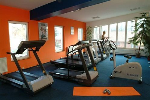 Fitnessruimte in het 3-sterren Hotel Lido Boedapest aan de Romeinse oever (Romai part) vlakbij de voormalige Romeinse stad Aquincum