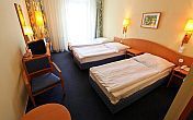 Gunstige kamer van Hotel Sissi met drie bedden, in het centrum van Boedapest